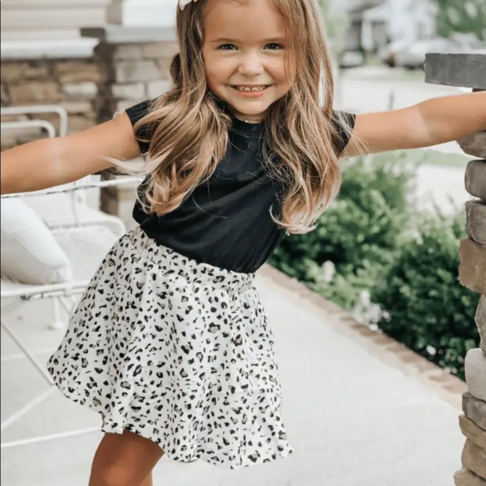 Mini skater skirt. Snow leopard.